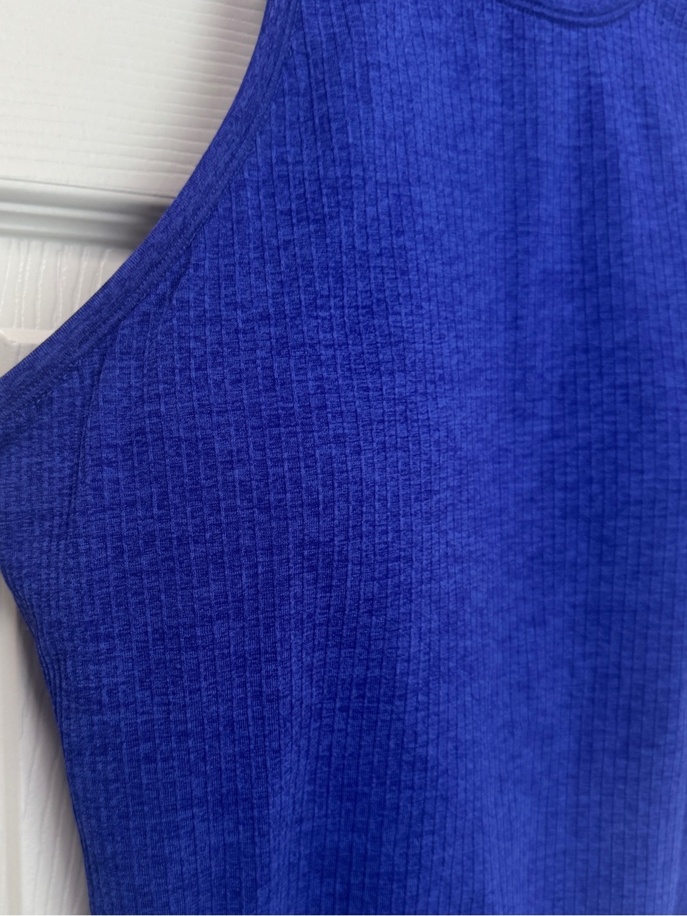Savvi Padded Racerback Women's Tank Top Sz. L Like New - Picture 3 of 4